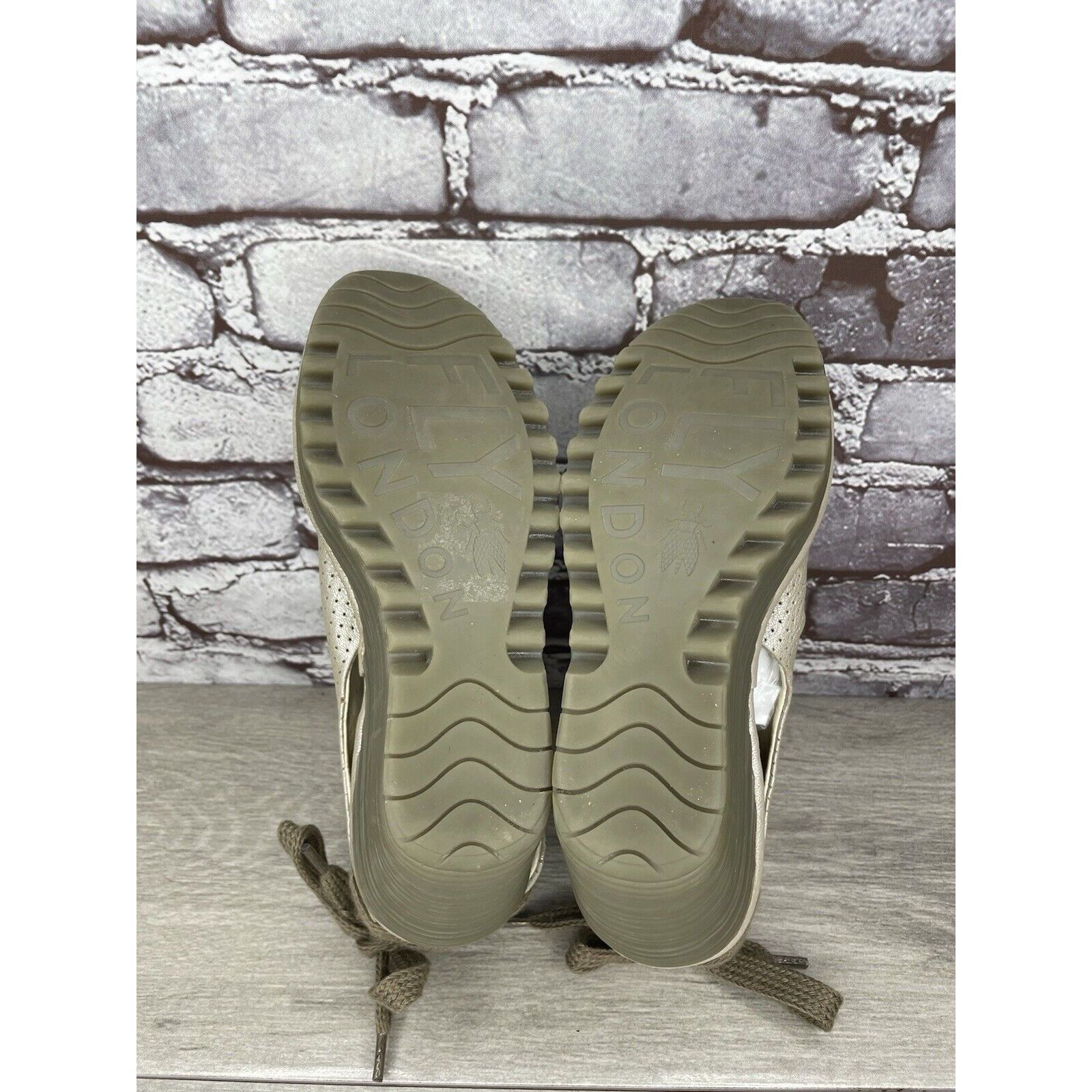 Fly London FLY London Yake Pearl White Leather Perforated Back Lace Wed Size US 7.5 / IT 37.5 - 23 Thumbnail