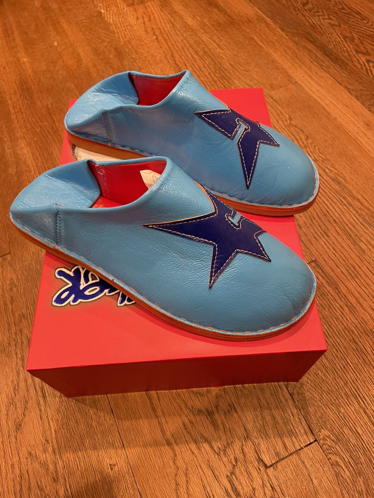 Carpet company Sleepwalker Megaman sandals DS