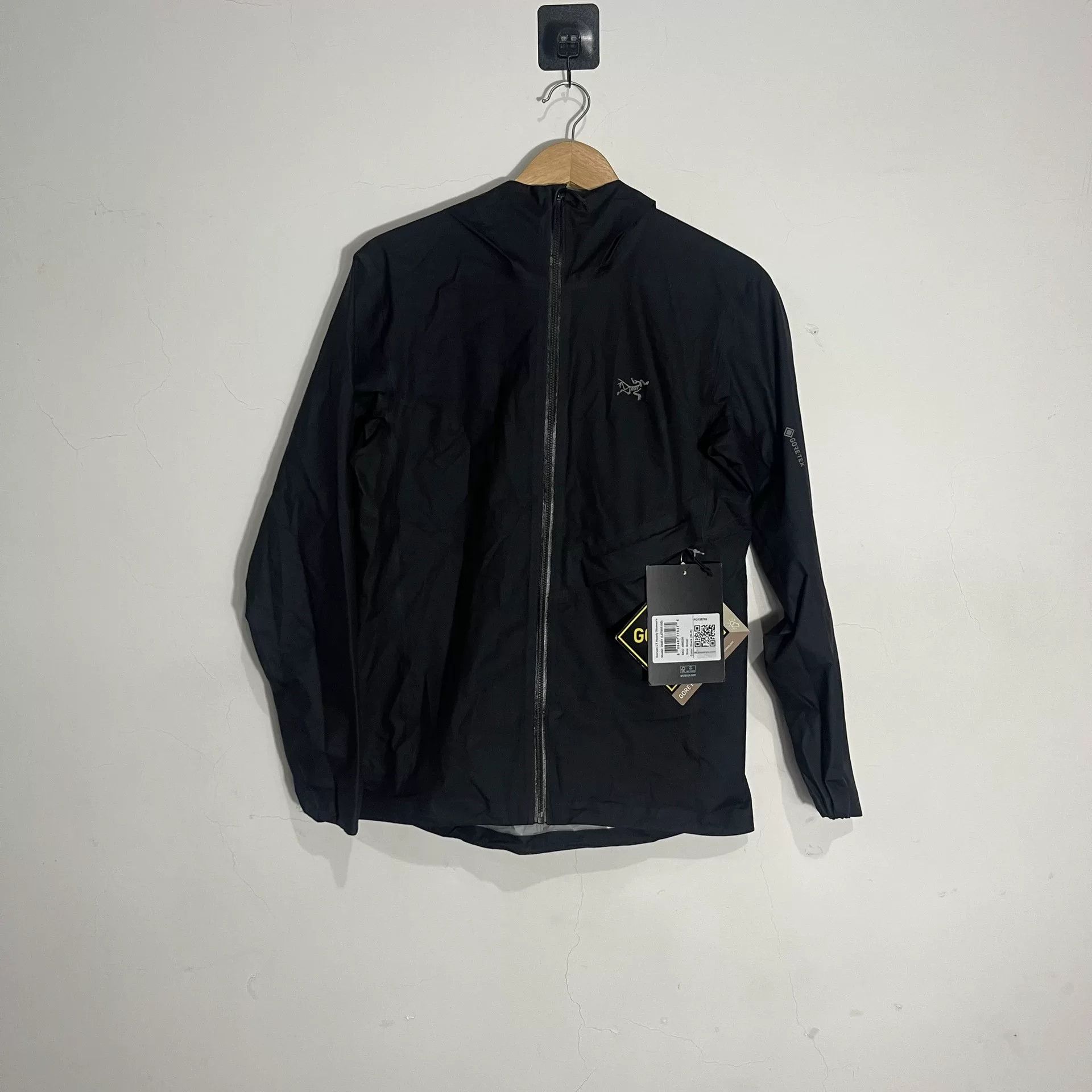 Arc'teryx Arcteryx Women's Hooded Jacket Size S Size S / US 4 / IT 40 - 1 Thumbnail
