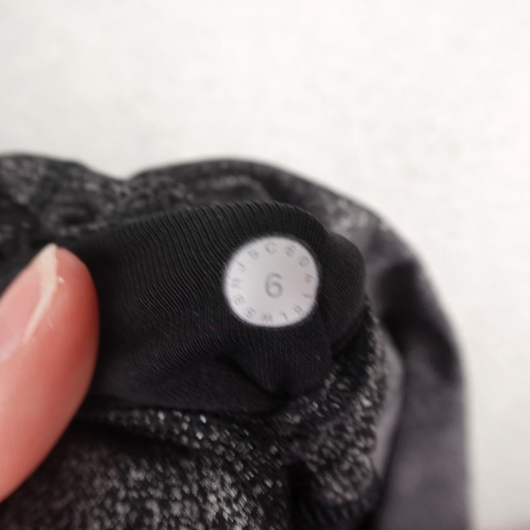 Lululemon Lululemon Leggings Womens Black 6 High Rise Luminosity Foil Yoga Gym Athletic Size 28" / US 6 / IT 42 - 3 Thumbnail