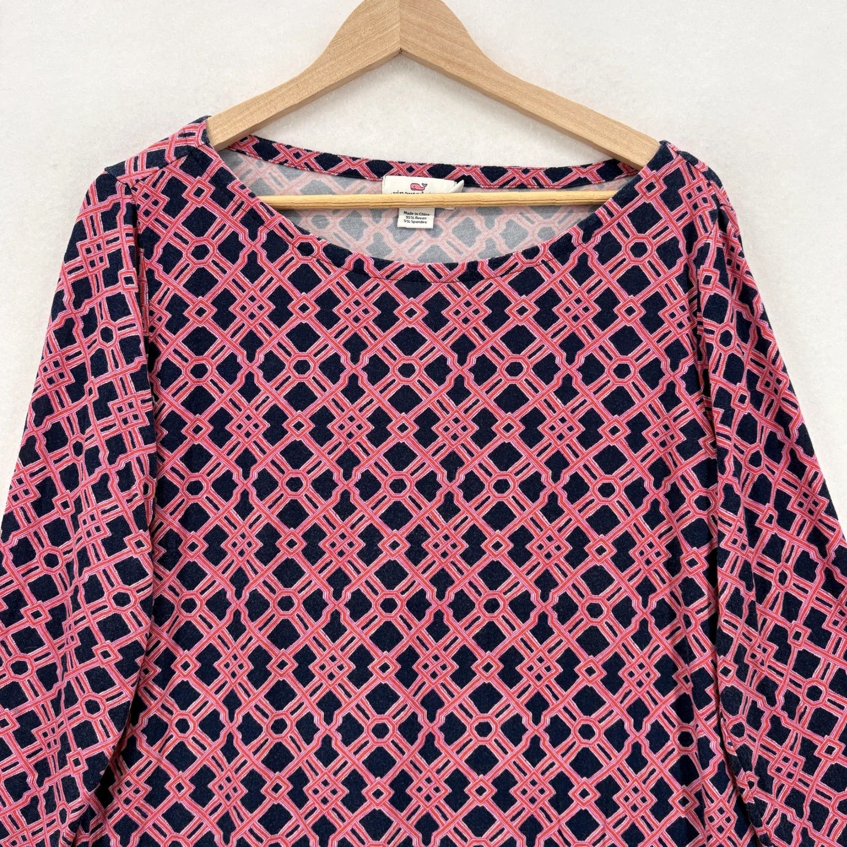 Vineyard Vines Vineyard Vines Dress Womens Large Pink Geometric Shift Jersey Boat Neck Size L / US 10 / IT 46 - 2 Thumbnail