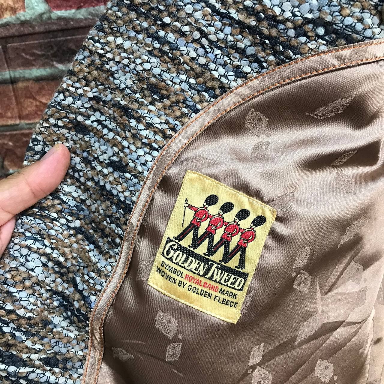 Harris Tweed × Issey Miyake × Japanese Brand RARE JAPAN GOLDEN TWEED ROYAL TOKYO COAT Size US M / EU 48-50 / 2 - 9 Thumbnail