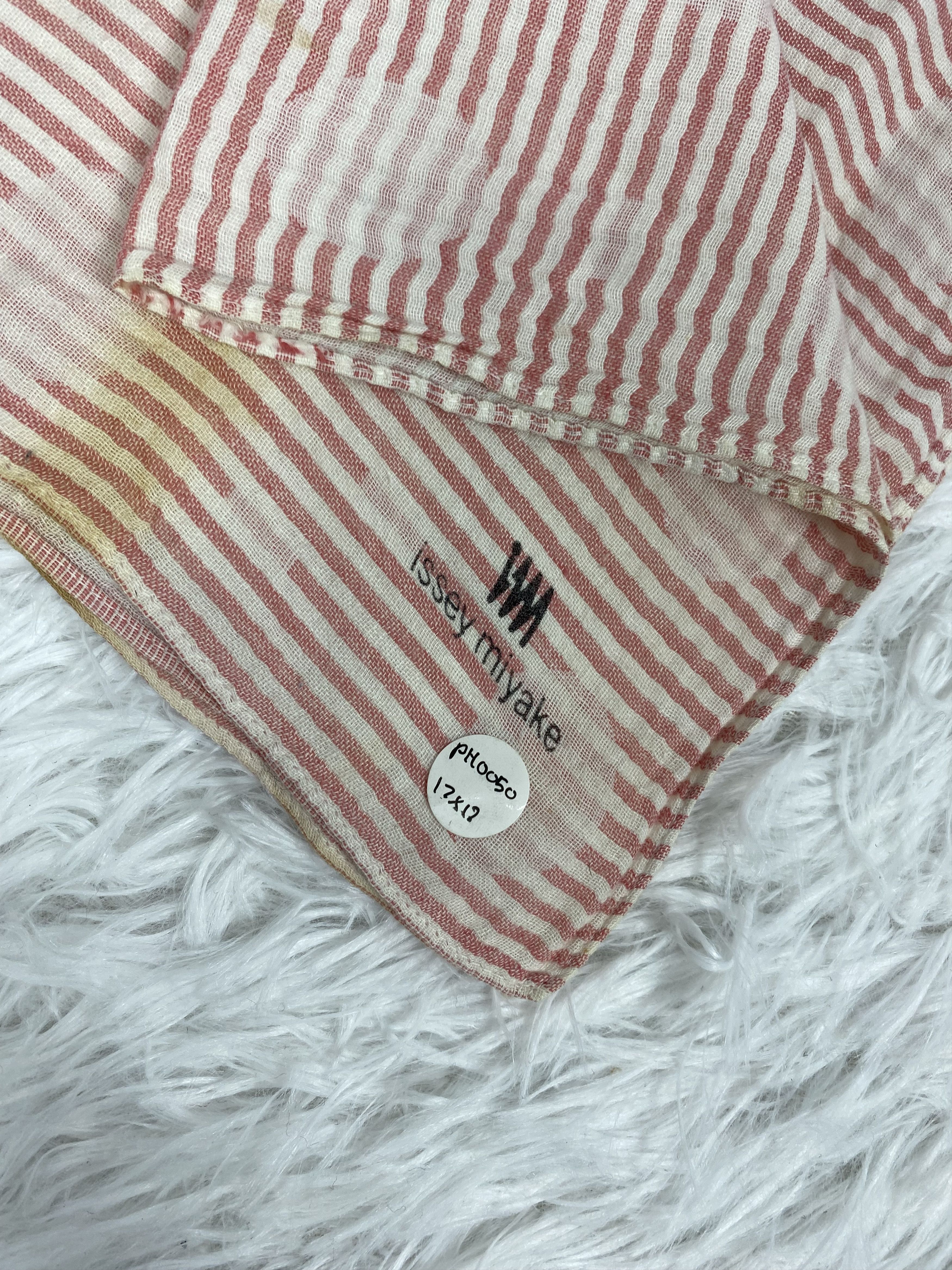 Issey Miyake Vintage Issey MIyake Handkerchief PH0050 Size ONE SIZE - 2 Thumbnail