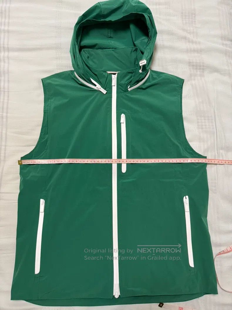 Hermes Hermes Vest, capsule vest. Hood can be stowed away. Size US M / EU 48-50 / 2 - 4 Thumbnail