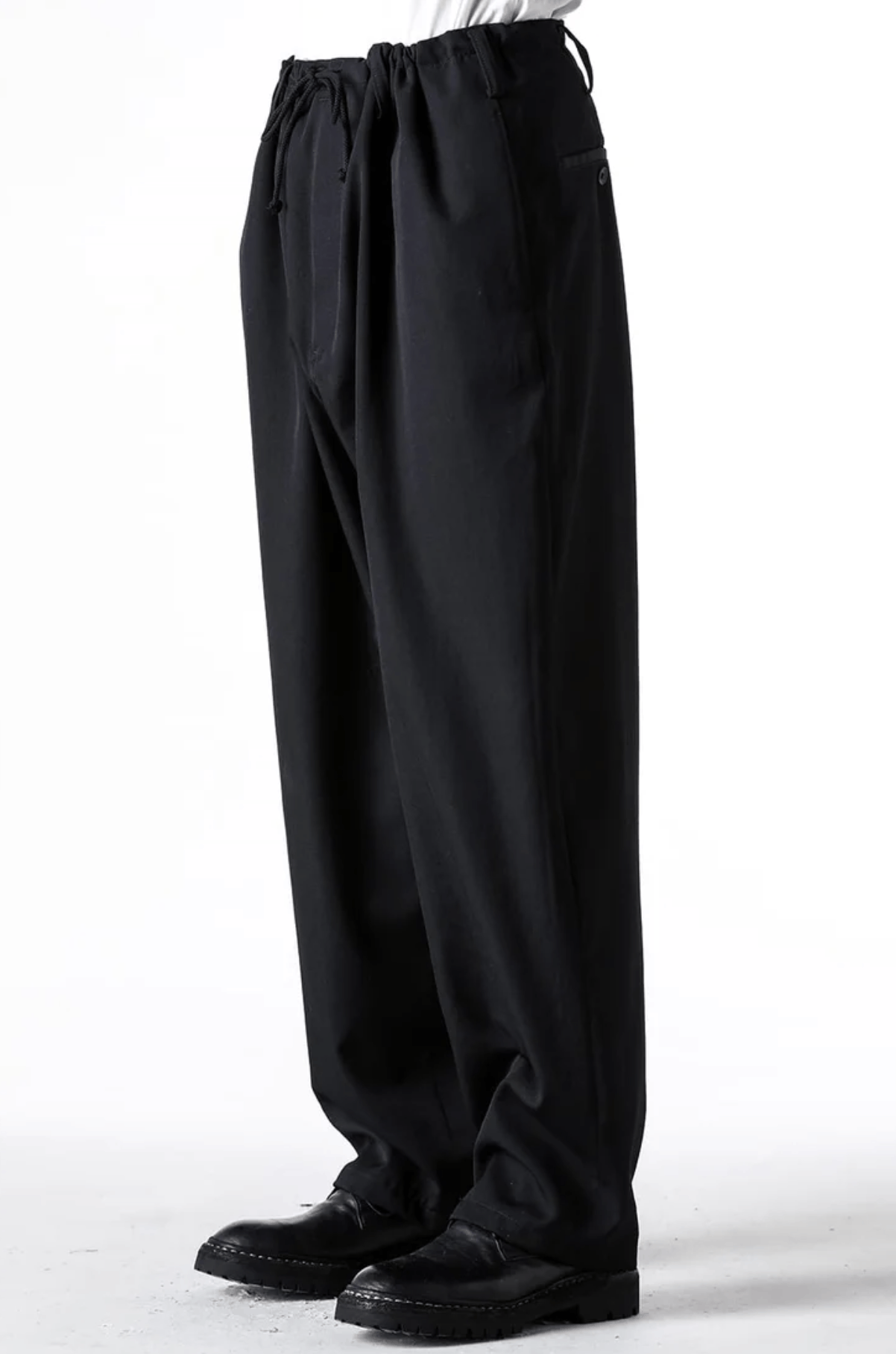 Yohji Yamamoto Yohji Yamamoto Pour Homme LIN LIENE Class Draw String Pants Size US 30 / EU 46 - 4 Thumbnail