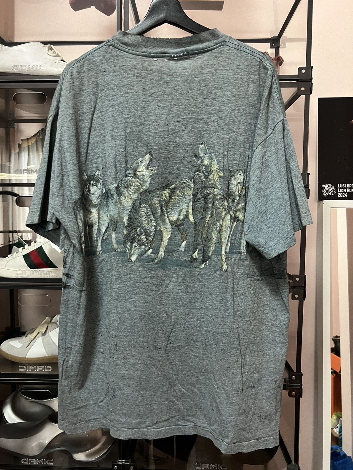 Vintage Vintage Wold Graphic Tshirt Size US XL / EU 56 / 4 - 2 Thumbnail