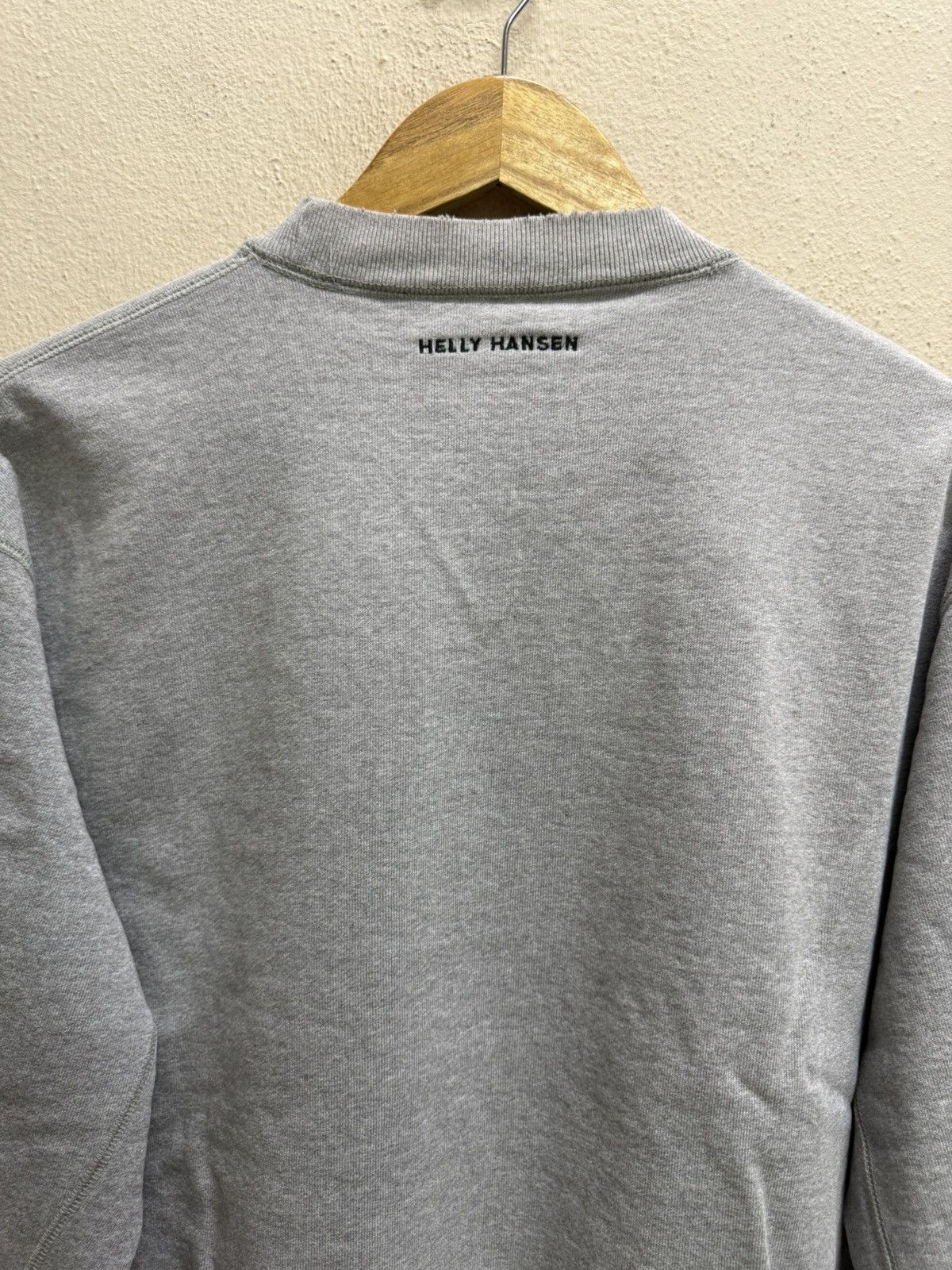Helly Hansen Vintage Helly Hansen Small Logo Crewneck Sweatshirt Size US M / EU 48-50 / 2 - 19 Thumbnail