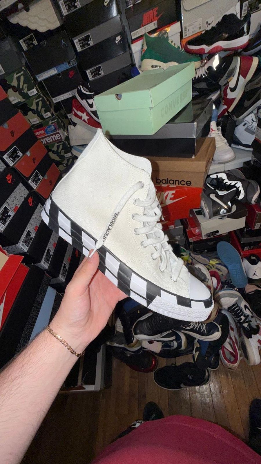 Converse Off white converse sz 10.5 ds Size US 10.5 / EU 43-44 - 1 Thumbnail
