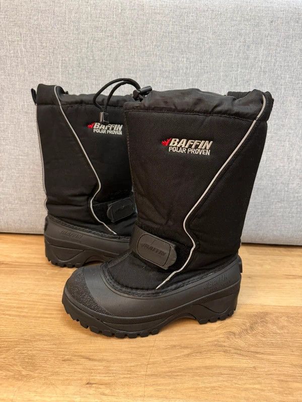 Other Baffin Tundra Polar Proven Canada Snow Boots size 40 Size US 7 / EU 40 - 1 Thumbnail