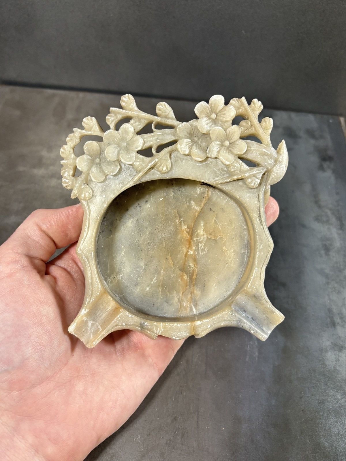 Vintage Carved Vintage Stone Ashtray Chinese Alabaster Soapstone 60s Size ONE SIZE - 5 Thumbnail