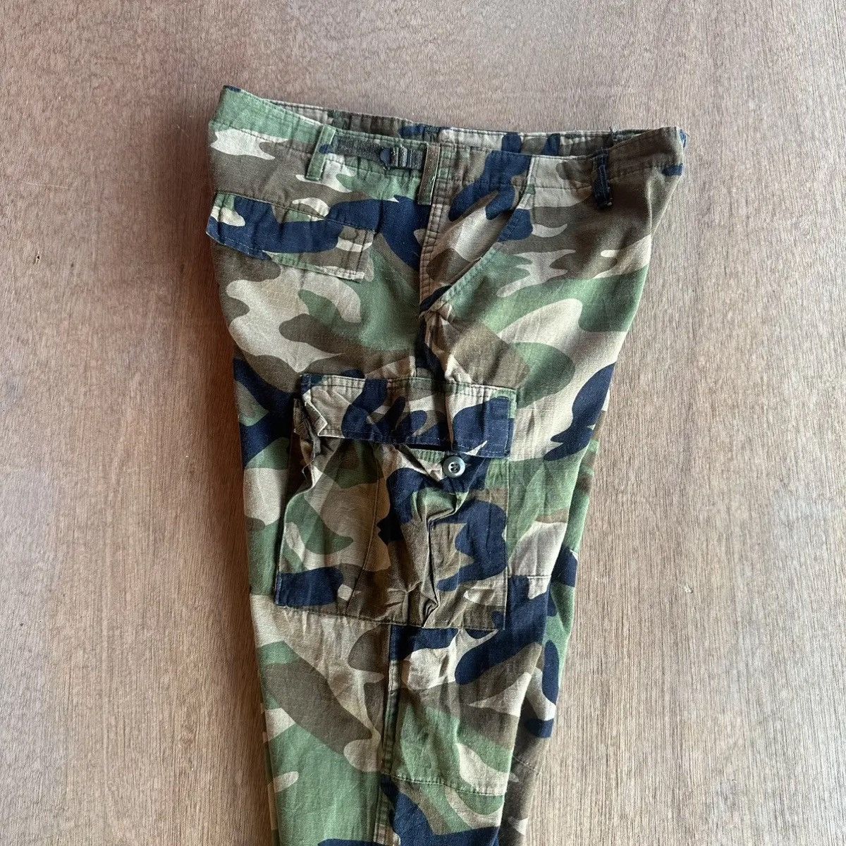 Japanese Brand VTG DOUBLE KNEE CAMO WOODLAND DISTRESSED TACTICAL CARGO PANT Size US 34 / EU 50 - 19 Thumbnail