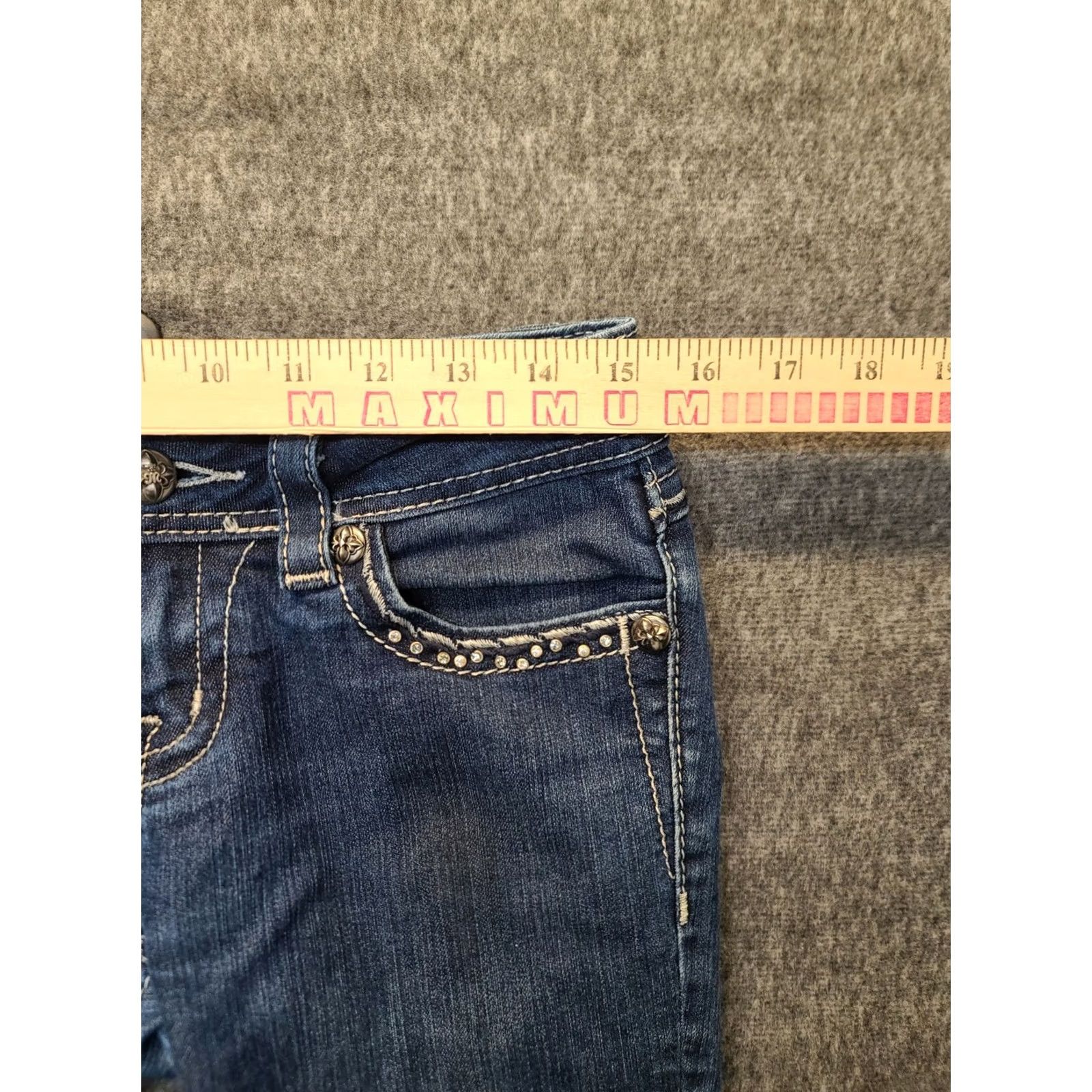 Miss Me Miss Me Jeans Womens 28X30 Regular Bootcut Denim Cotton Spandex Embroidered Rhinestone Cowboycore Western 90s Mens? No, remove Mens. Size 28" / US 6 / IT 42 - 4 Thumbnail