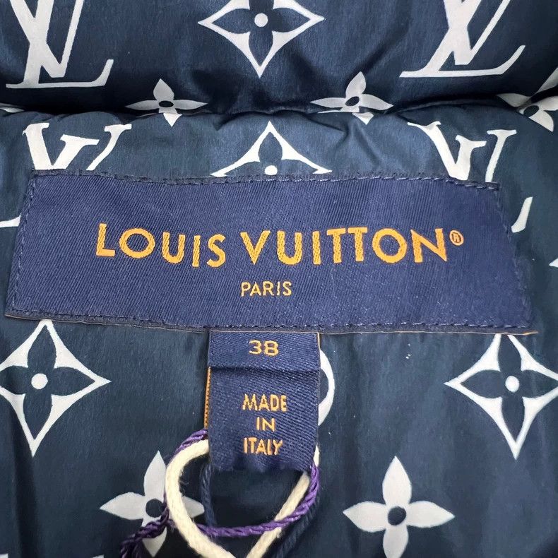 Louis Vuitton Louis Vuitton New logo full print standing collar single b Size XS / US 0-2 / IT 36-38 - 4 Thumbnail
