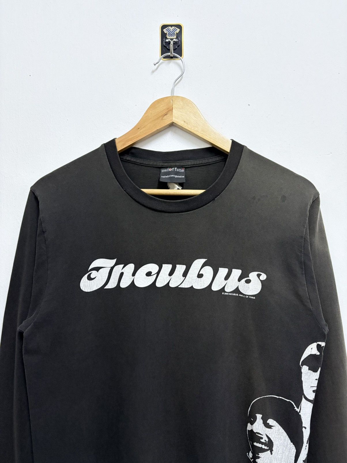 Vintage 2000’s Incubus Rock Band - Faded Distress Mode L/S T-Shirt Size US S / EU 44-46 / 1 - 3 Thumbnail