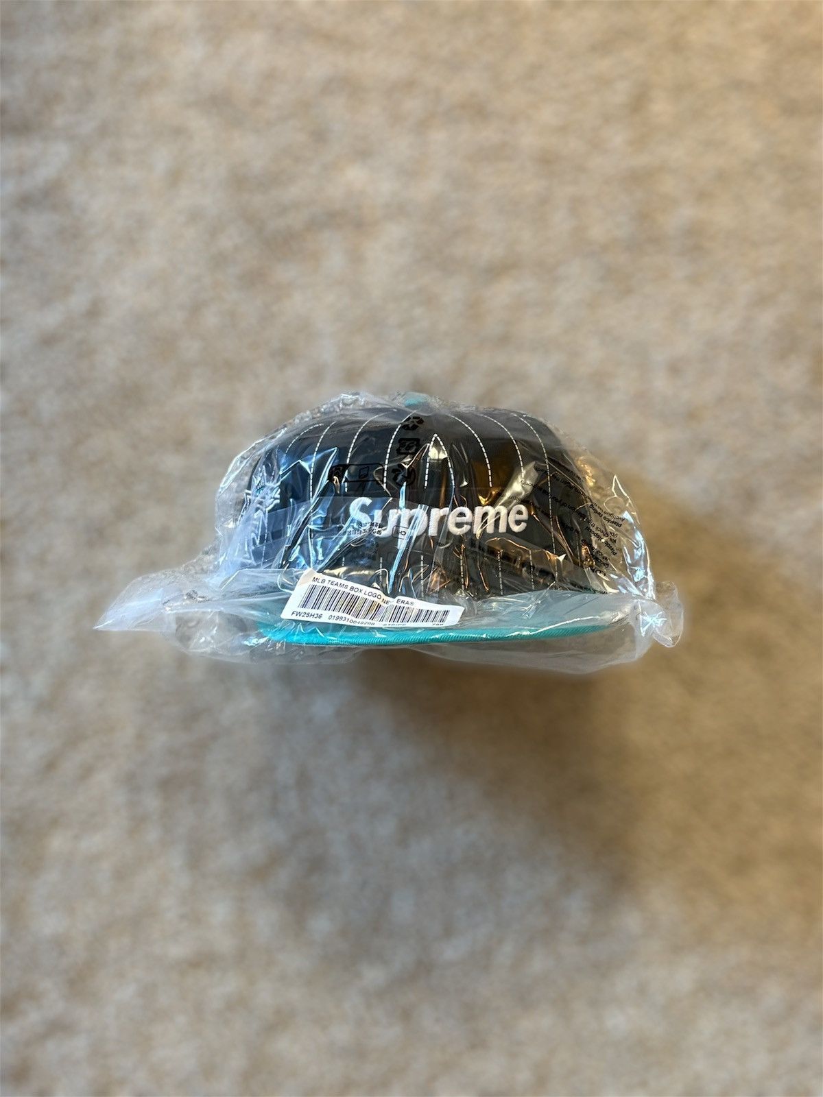 MLB × Supreme Supreme MLB Teams Box Logo New Era 59Fifty Marlins Cap Size ONE SIZE - 1 Thumbnail