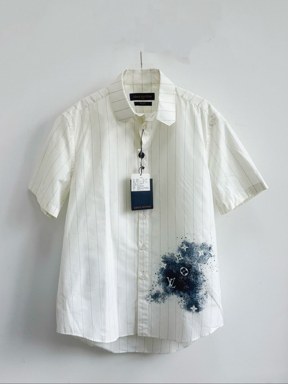 Louis Vuitton Louis Vuitton Stripe Logo Splatter Short Sleeve Shirt M Size US M / EU 48-50 / 2 - 1 Thumbnail