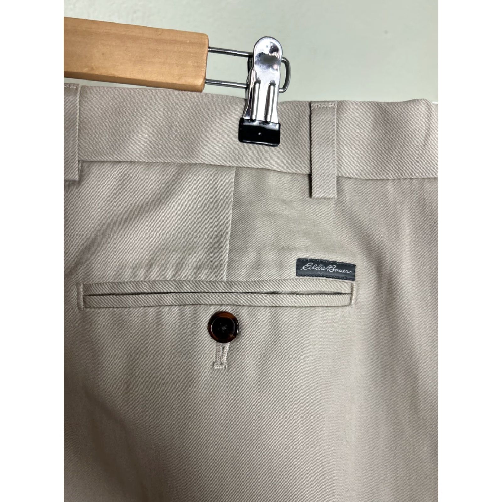 Eddie Bauer VINTAGE Eddie Bauer wrinkle free relaxed fit cotton pants Khaki mens 42x30 42 Tall Size US 42 / EU 58 - 7 Thumbnail