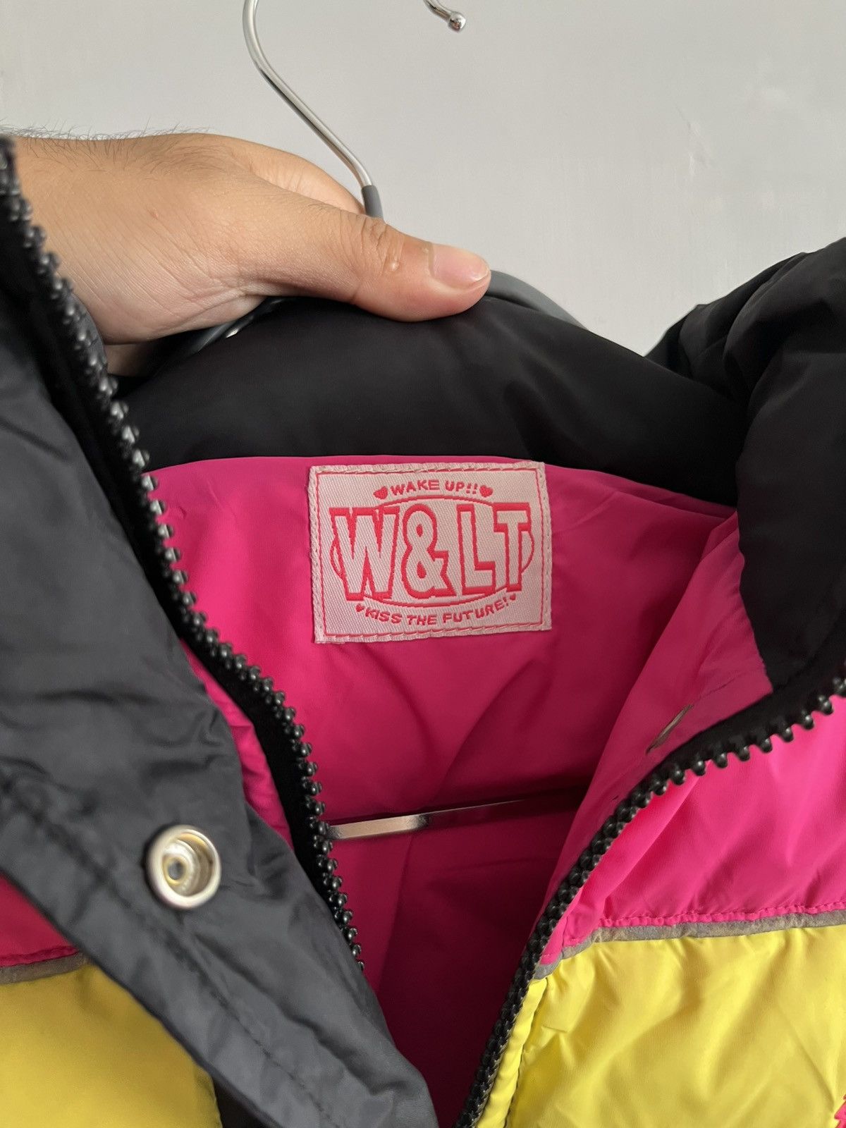 W&LT W&LT "KISS THE FUTURE" goose down puffer jacket with hood Size US S / EU 44-46 / 1 - 6 Thumbnail