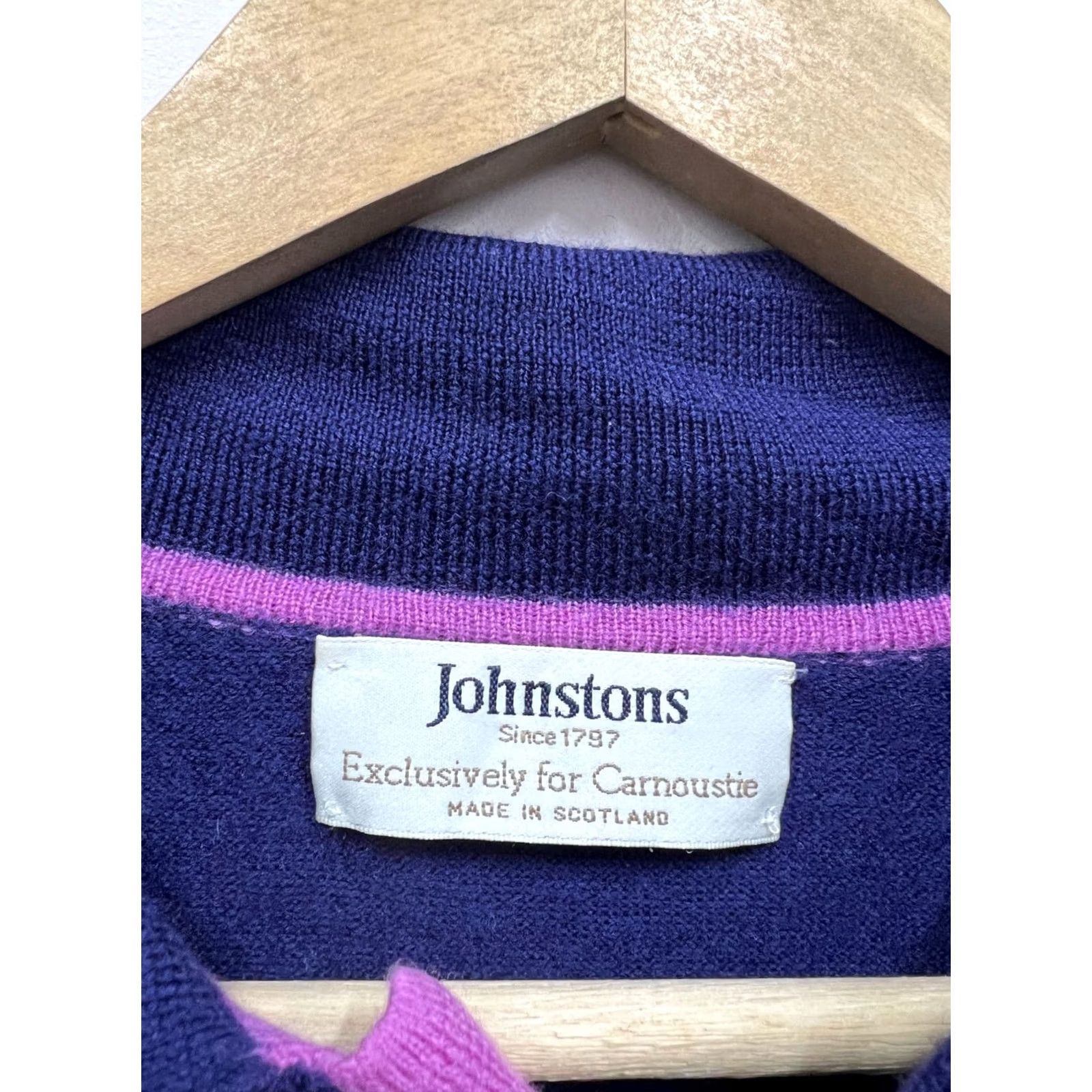 Vintage VINTAGE Johnstons Wool Pullover Jumper Exclusively for Carnoustie Mens Size M Blue Pullover Wool Jumper Mens Vintage Carnoustie Johnstons Boy/ Mens? Size US M / EU 48-50 / 2 - 6 Thumbnail