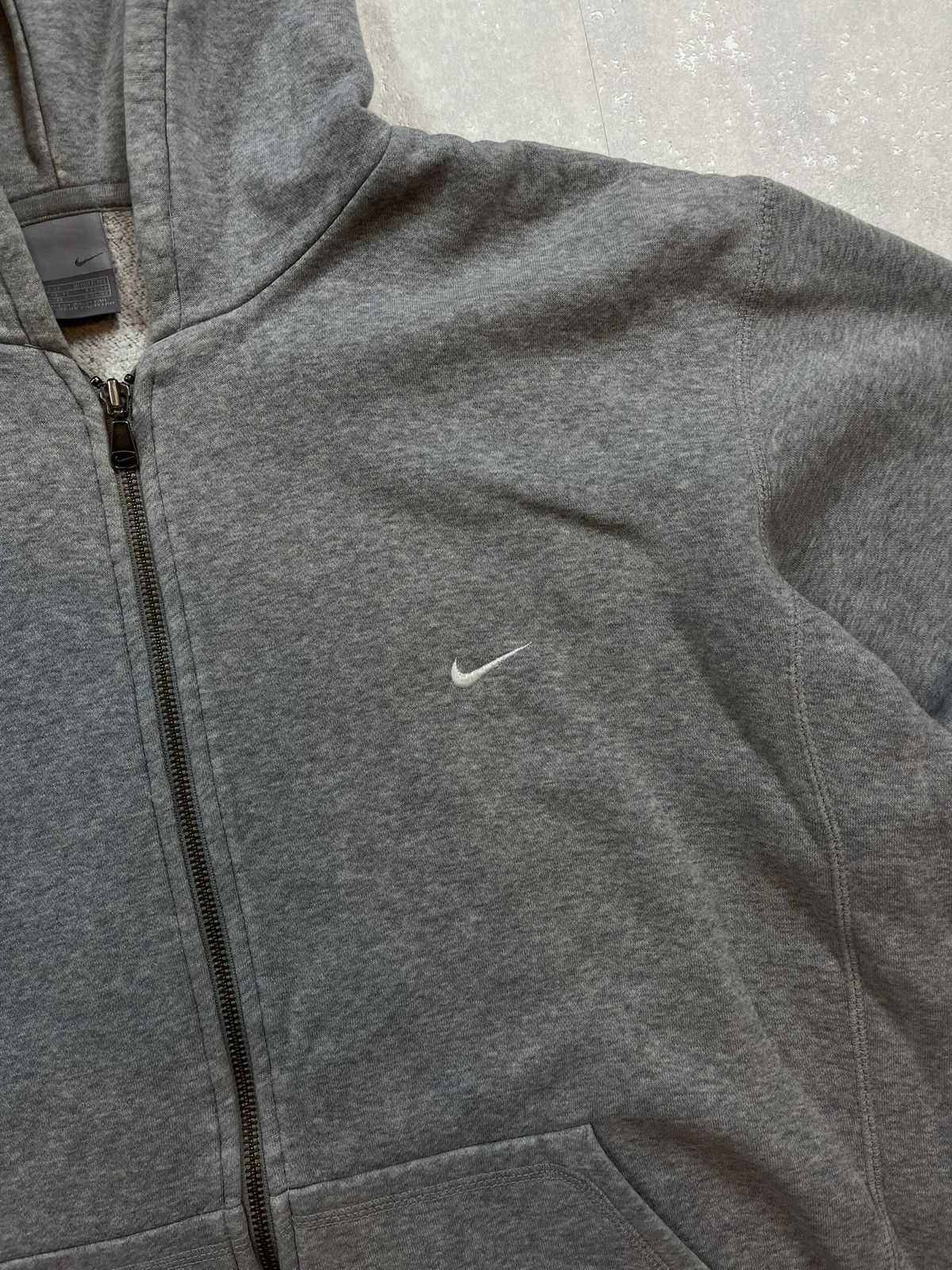 Nike × Vintage 90s Nike Swoosh Vintage Y2K Oversized Faded Retro Zip Hoodie Size US XL / EU 56 / 4 - 2 Thumbnail