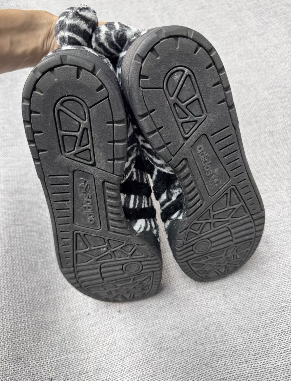 Adidas Adidas Jeremy Scott Zebra Stripe Sneakers G95749 K37 Size US 9.5 / EU 42-43 - 5 Thumbnail