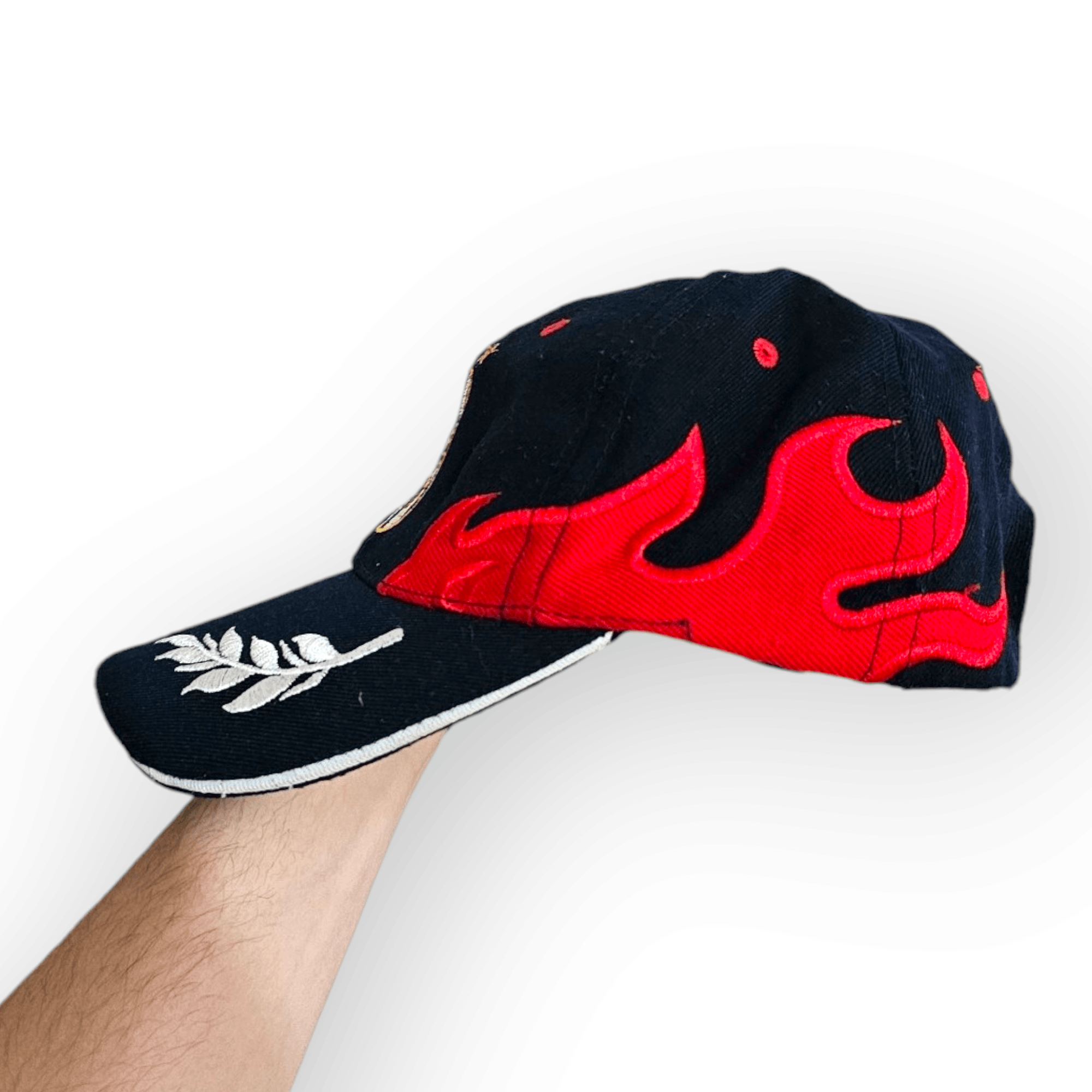 Vintage Juventus Vintage Flames Hat Size ONE SIZE - 3 Thumbnail