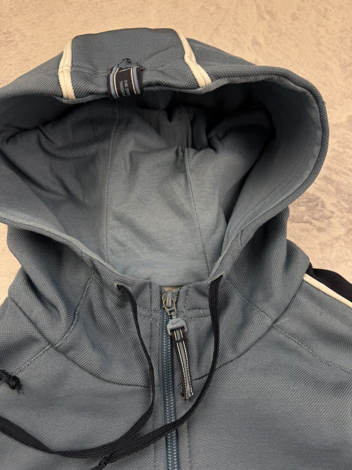 Nike × Vintage NIKE VINTAGE CENTER LOGO OVERSIZE BOXY HOODIE Size US L / EU 52-54 / 3 - 6 Thumbnail