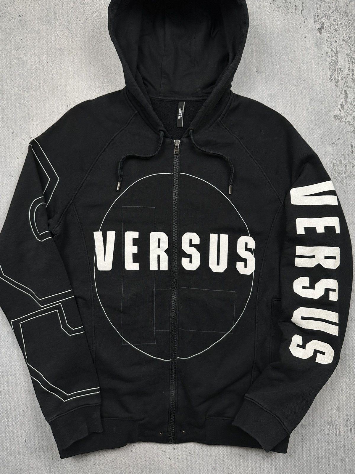 Versus Versace Versus Versace Black Full Zip Hoodie Geometric Print Rare S Size US S / EU 44-46 / 1 - 23 Thumbnail