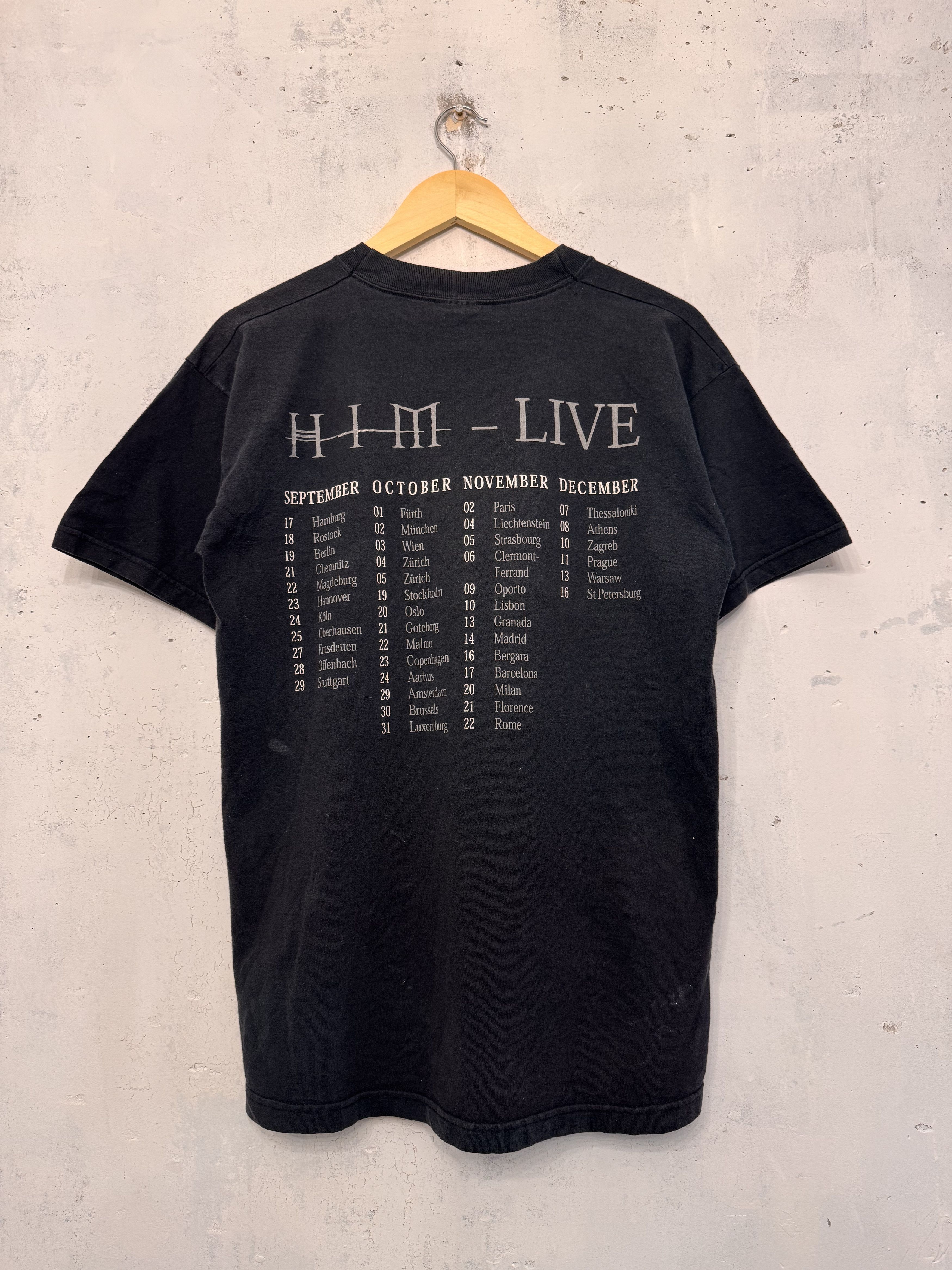 Band Tees Vintage 2001 HIM Rock Band Tour T-shirt Size US M / EU 48-50 / 2 - 2 Thumbnail