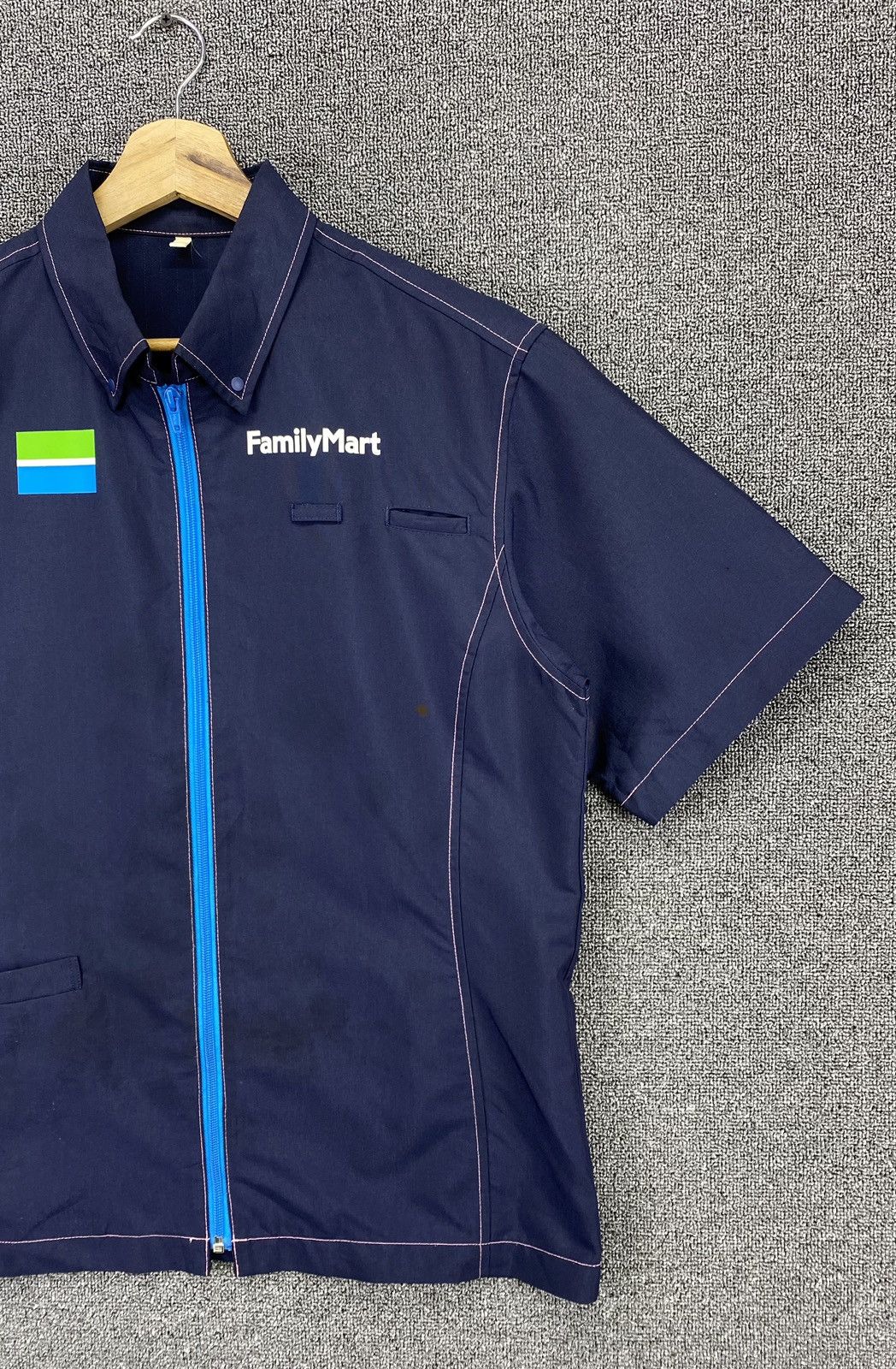 Japanese Brand Vintage Family Mart Japan Uniform Workwear Zip Up Size L / US 10 / IT 46 - 3 Thumbnail