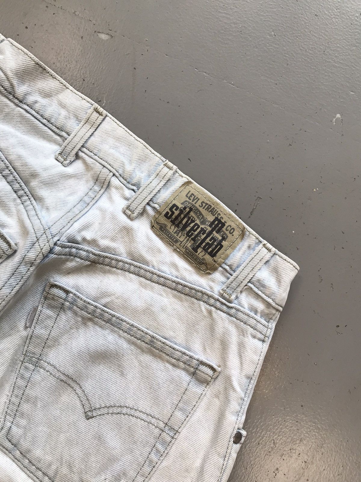 Levi's Vintage Levi’s silver tab jort Size US 28 / EU 44 - 7 Thumbnail