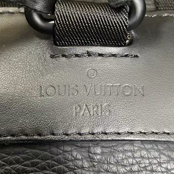 Louis Vuitton Louis Vuitton Christopher Taurillon MM Backpack leather Mono Size ONE SIZE - 8 Thumbnail