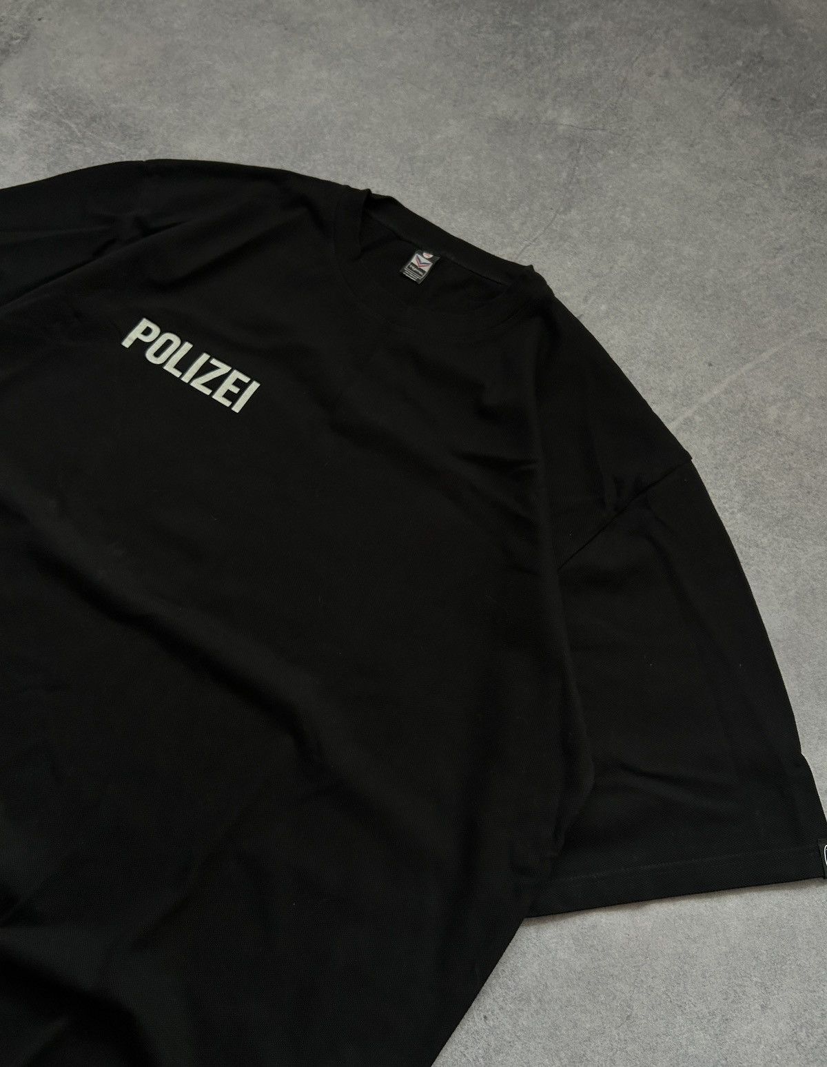 Hypebeast Vintage Trigema Germany POLIZEI big logo shirt Yezzy style Size US XL / EU 56 / 4 - 4 Thumbnail