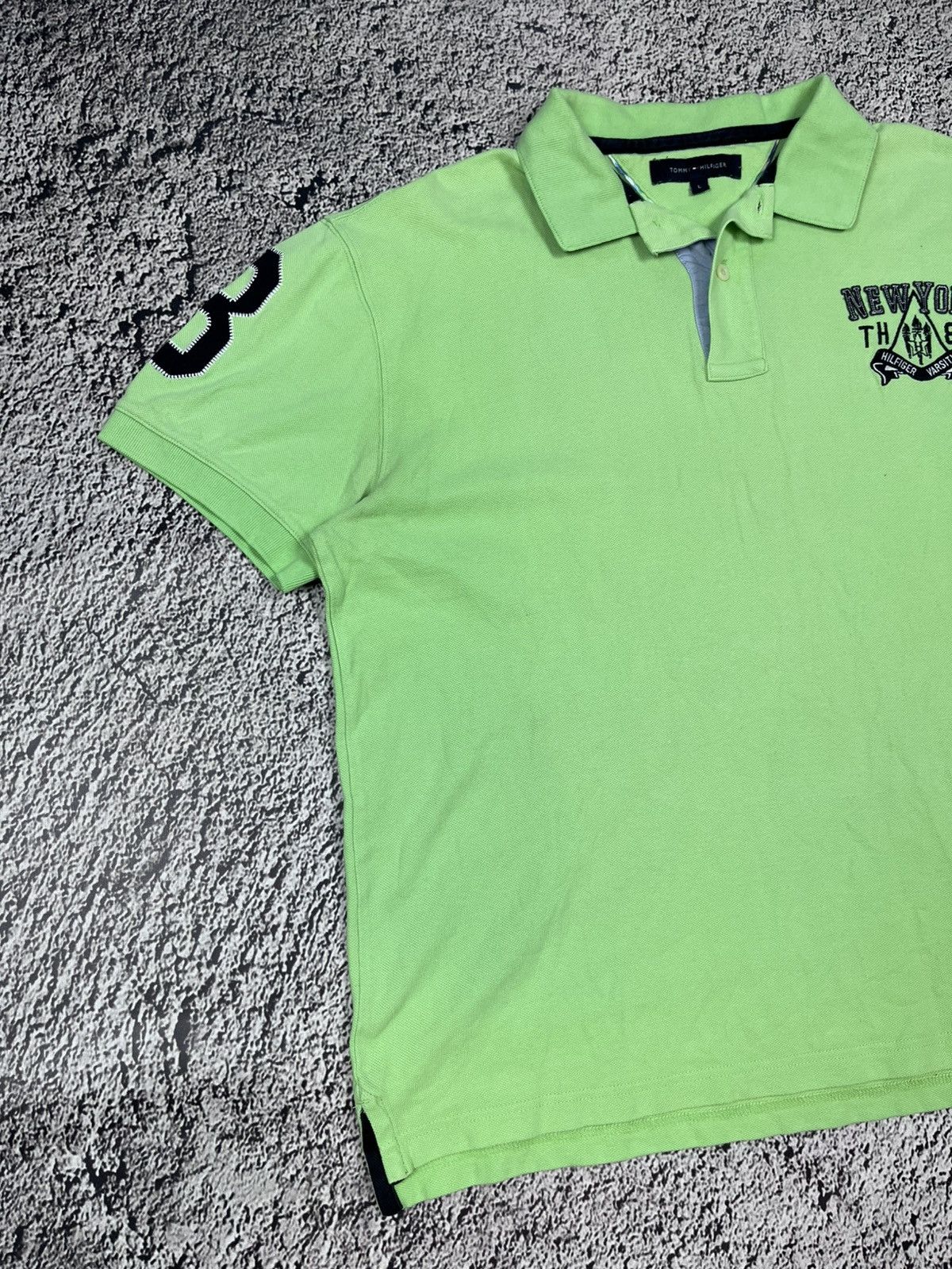 Tommy Hilfiger Vintage Y2K Tommy Hilfiger Polo Chief Keef style size L Size US L / EU 52-54 / 3 - 2 Thumbnail
