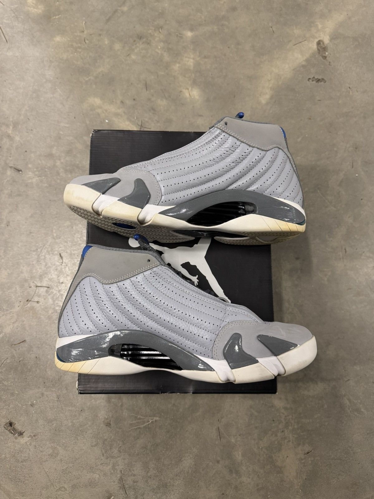 Jordan Brand Jordan 14 Retro Wolf Grey Size 10 Size US 10 / EU 43 - 3 Thumbnail