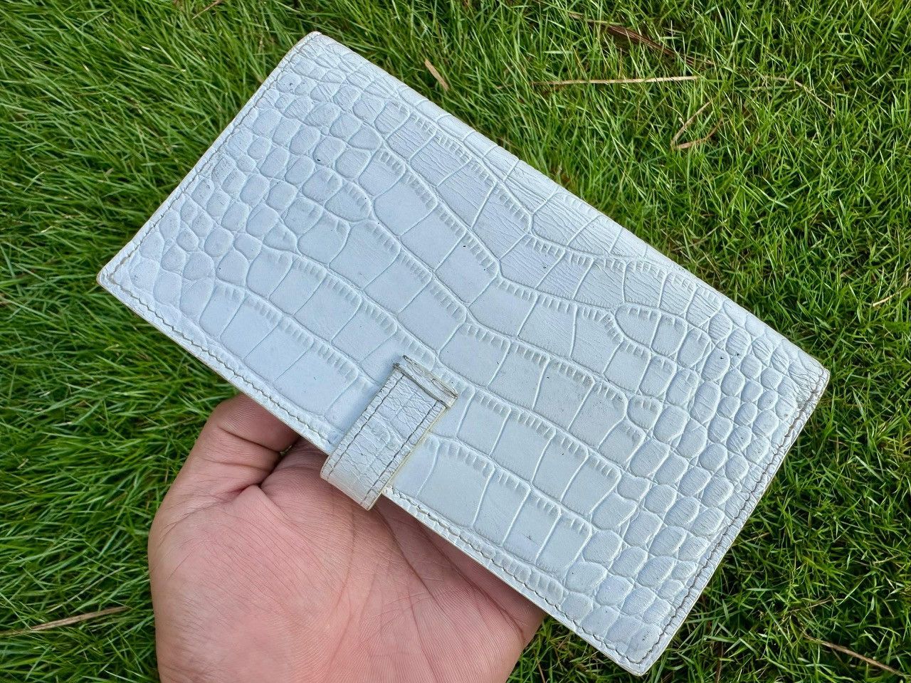 Hermes Authentic Hermes Bearn Gris Perle Matte Alligator Leather Size ONE SIZE - 2 Thumbnail