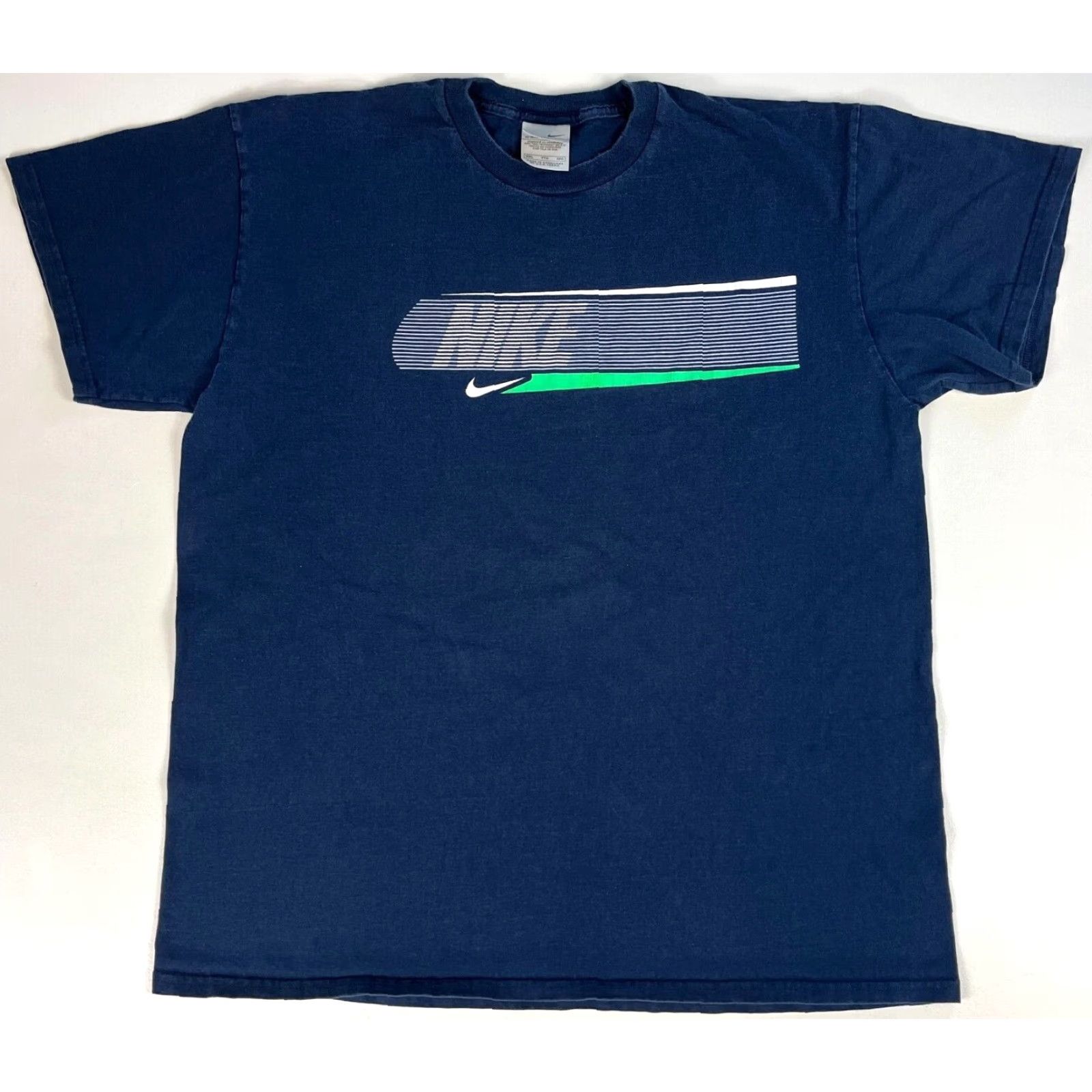 Nike VINTAGE Nike Logo T-Shirt Mens 2XL Navy Short Sleeve Crew Neck Cotton 2006 90s Sports Classic Logo Men's Vintage 2000s Clothing Shirt Size US XXL / EU 58 / 5 - 2 Thumbnail
