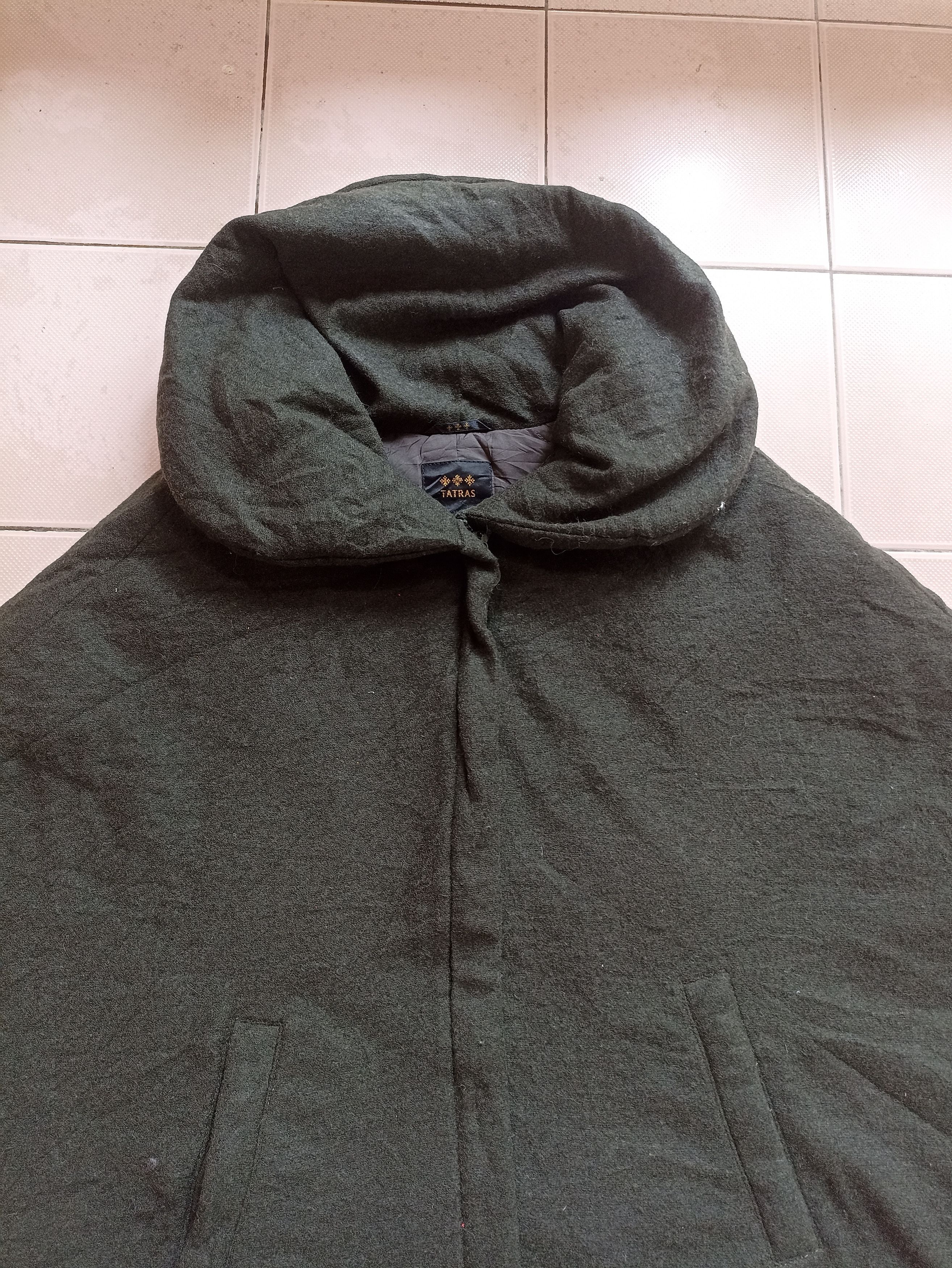 TATRAS Tatras capes wool Size US M / EU 48-50 / 2 - 4 Thumbnail