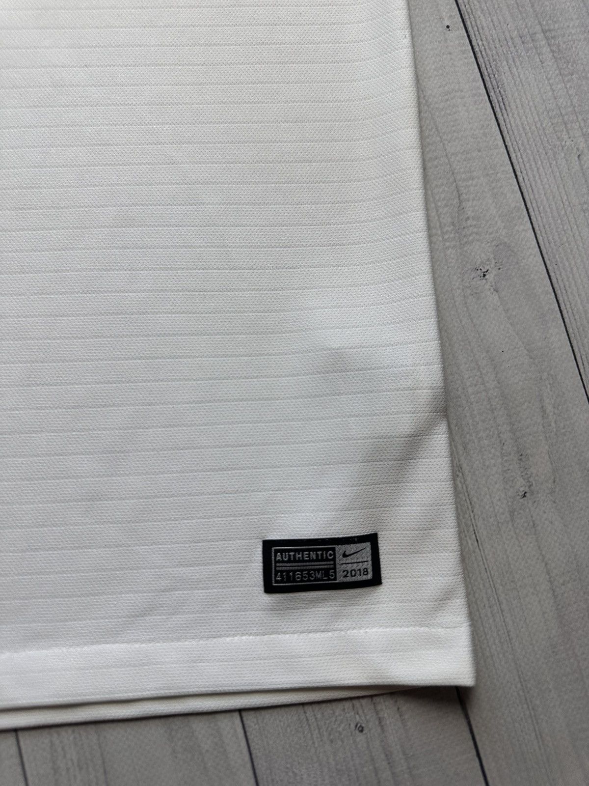 Nike × Vintage Vintage Nike England soccer jersey size L logo Size US L / EU 52-54 / 3 - 3 Thumbnail