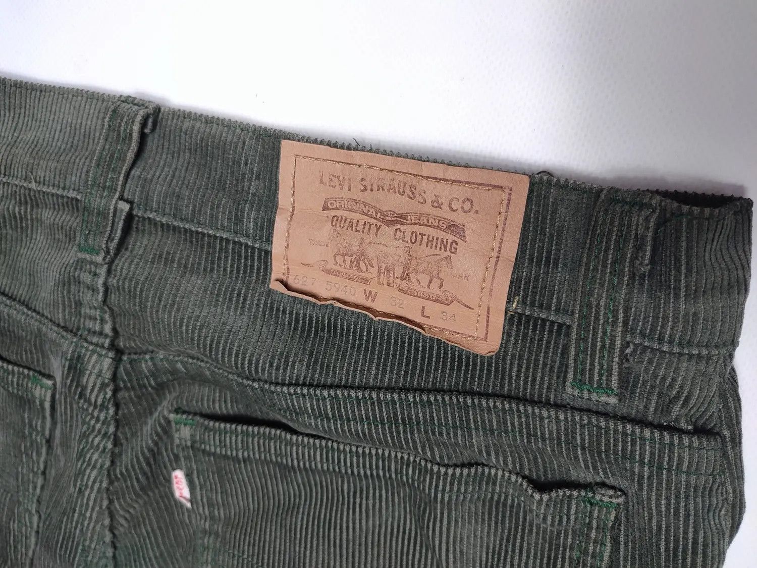 Levi's Levis 627 vintage 80's corduroy trousers pants Size US 30 / EU 46 - 7 Thumbnail