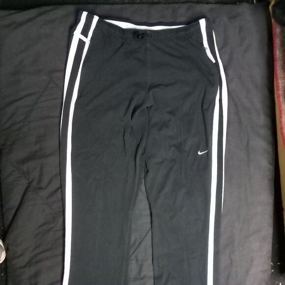 Nike Vintage Nike Dri-Fit Striped Sweatpants Joggers Trainers Size 30" / US 8 / IT 44 - 2 Thumbnail