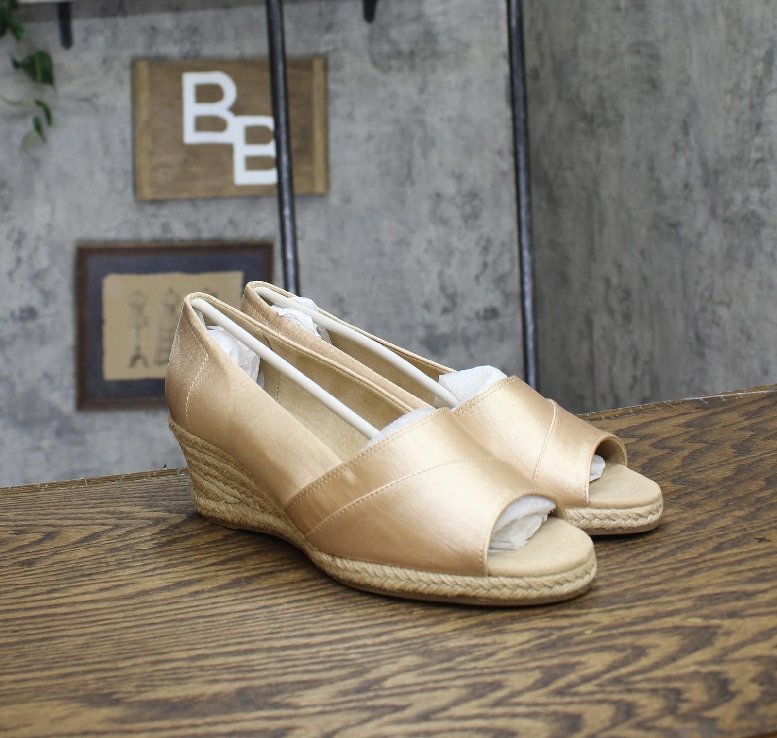 Other Nwt Easy Street Heels Jaspr Natural Thai Silk Brown 7.5ww Size US 7.5 / IT 37.5 - 1 Thumbnail