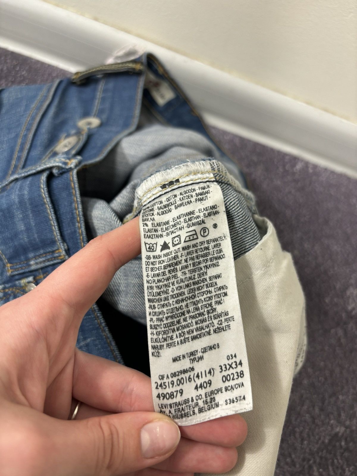 Levi's Vintage Levi’s 519 Slim Fit Faded Blue USA Hype Denim Jeans Size US 33 - 19 Thumbnail