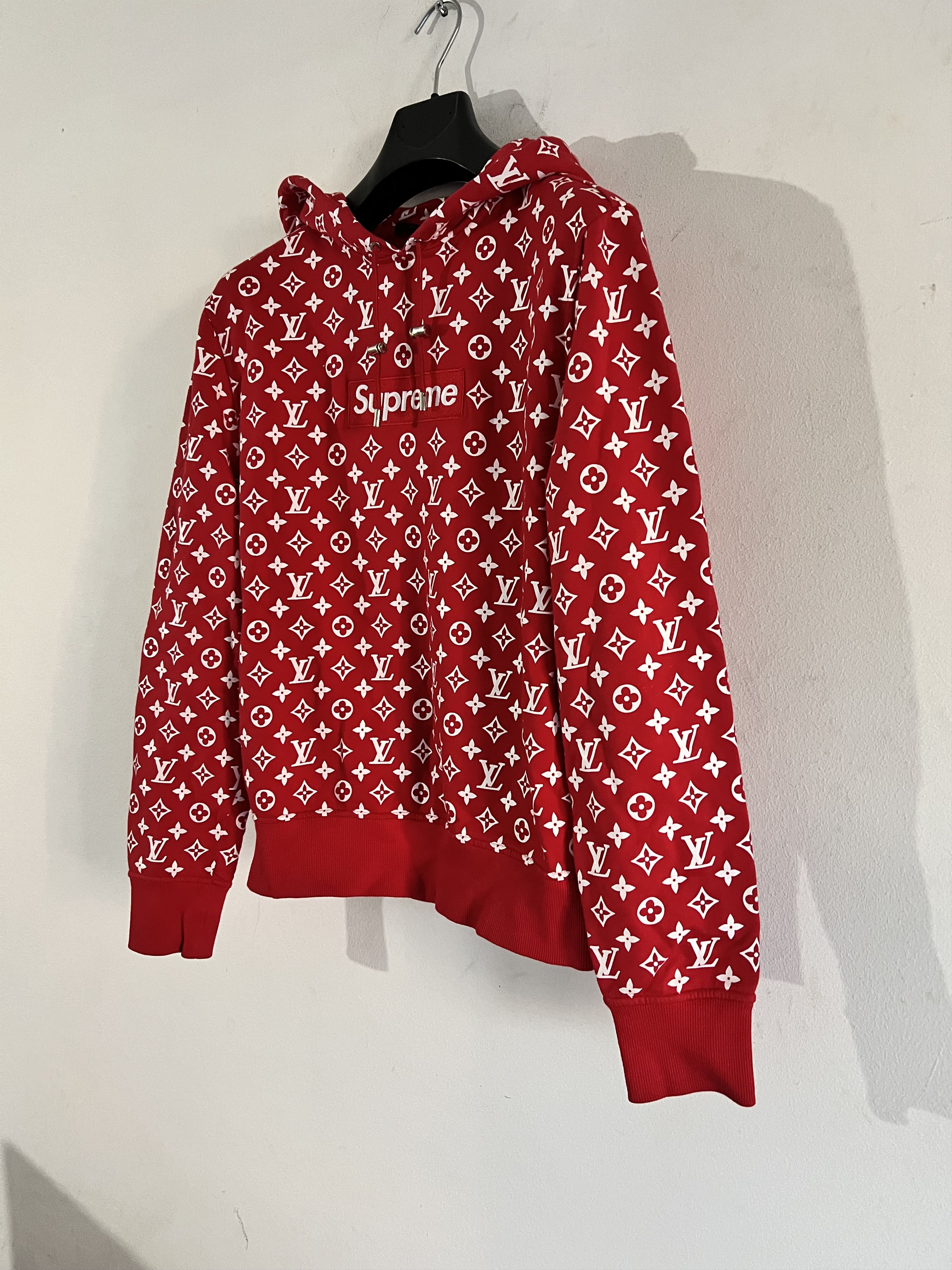 Louis Vuitton × Supreme Louis Vuitton x Supreme Box Logo Hoodie Size US S / EU 44-46 / 1 - 3 Thumbnail
