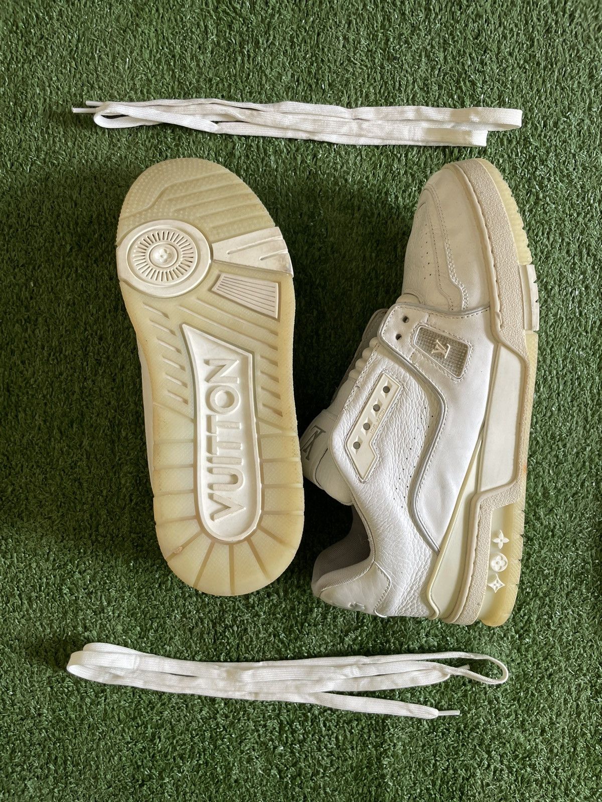 Louis Vuitton Louis Vuitton LV trainer sneaker Size US 9 / EU 42 - 6 Thumbnail
