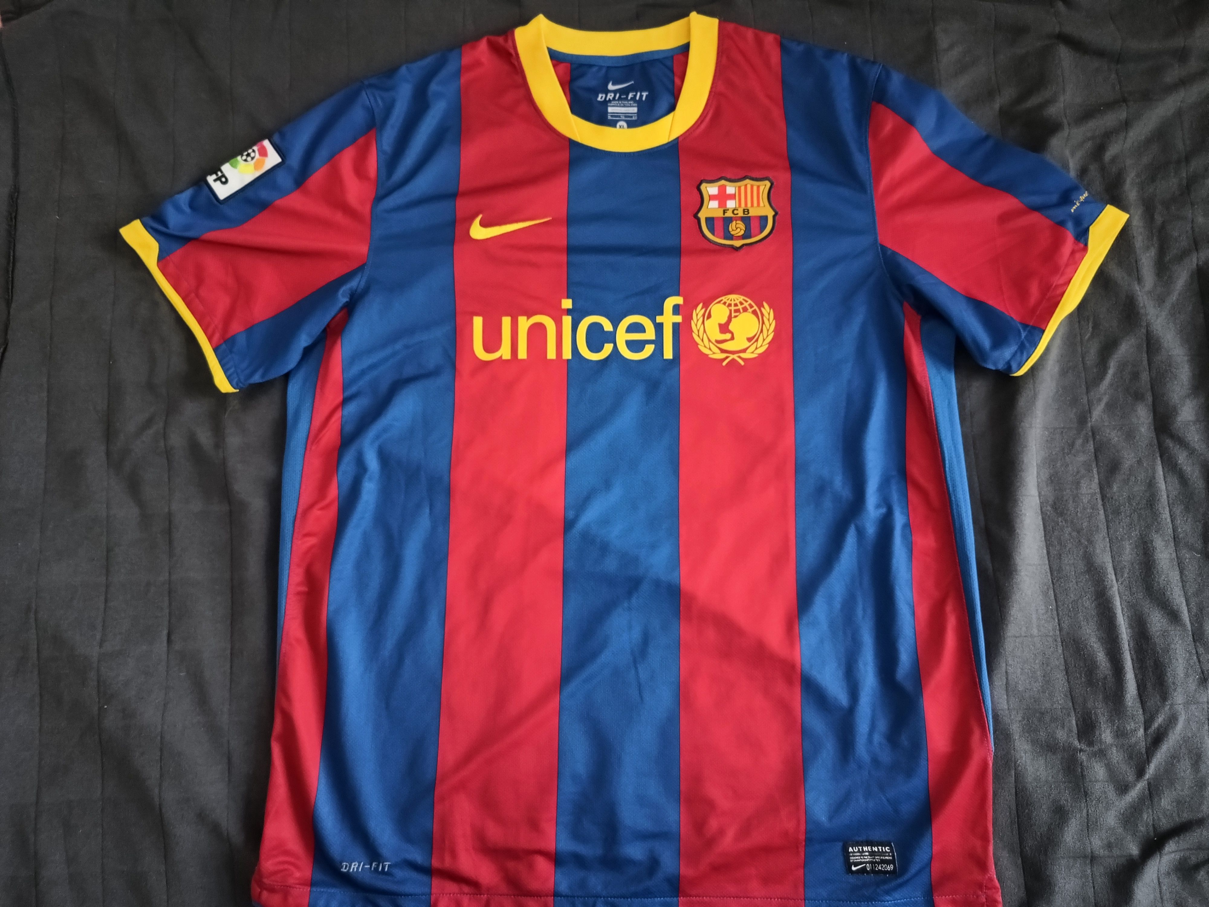 image of Nike Barcelona Barca Home Football Shirt 2010 - 2011 in Red, Men's (Size XL)