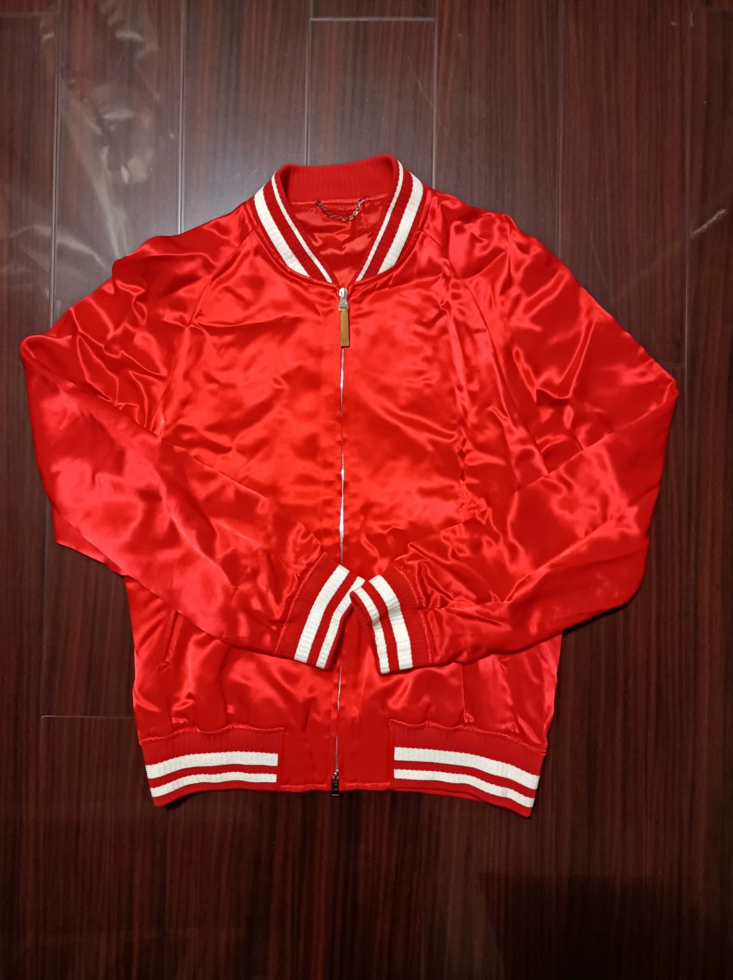 Visvim Louis Vuitton Red Satin Embroidered Logo Jacket SS18 Size US M / EU 48-50 / 2 - 1 Thumbnail