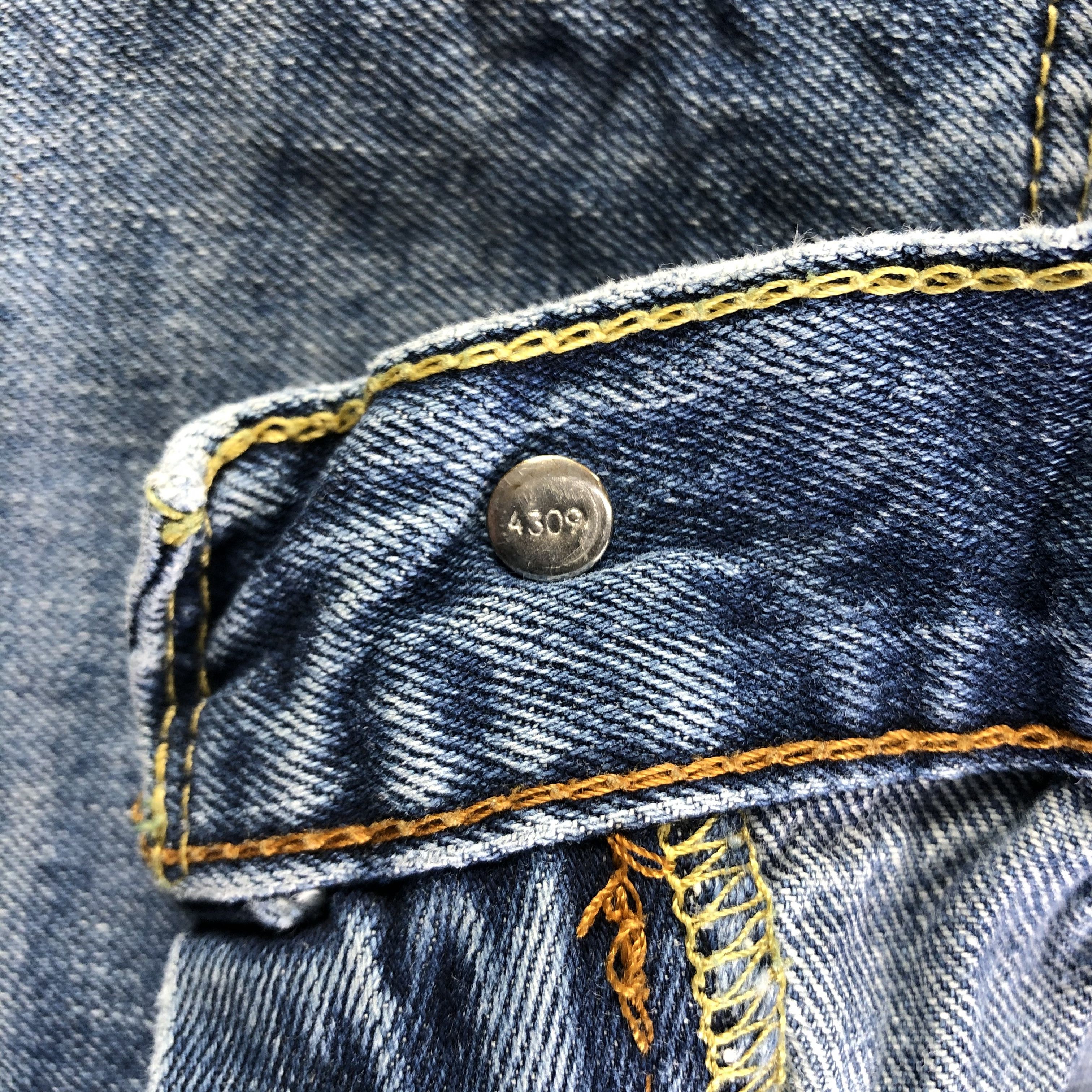 Levi's Vintage Blue Wash Levis 513 Jeans-J3049 Size US 31 - 8 Thumbnail