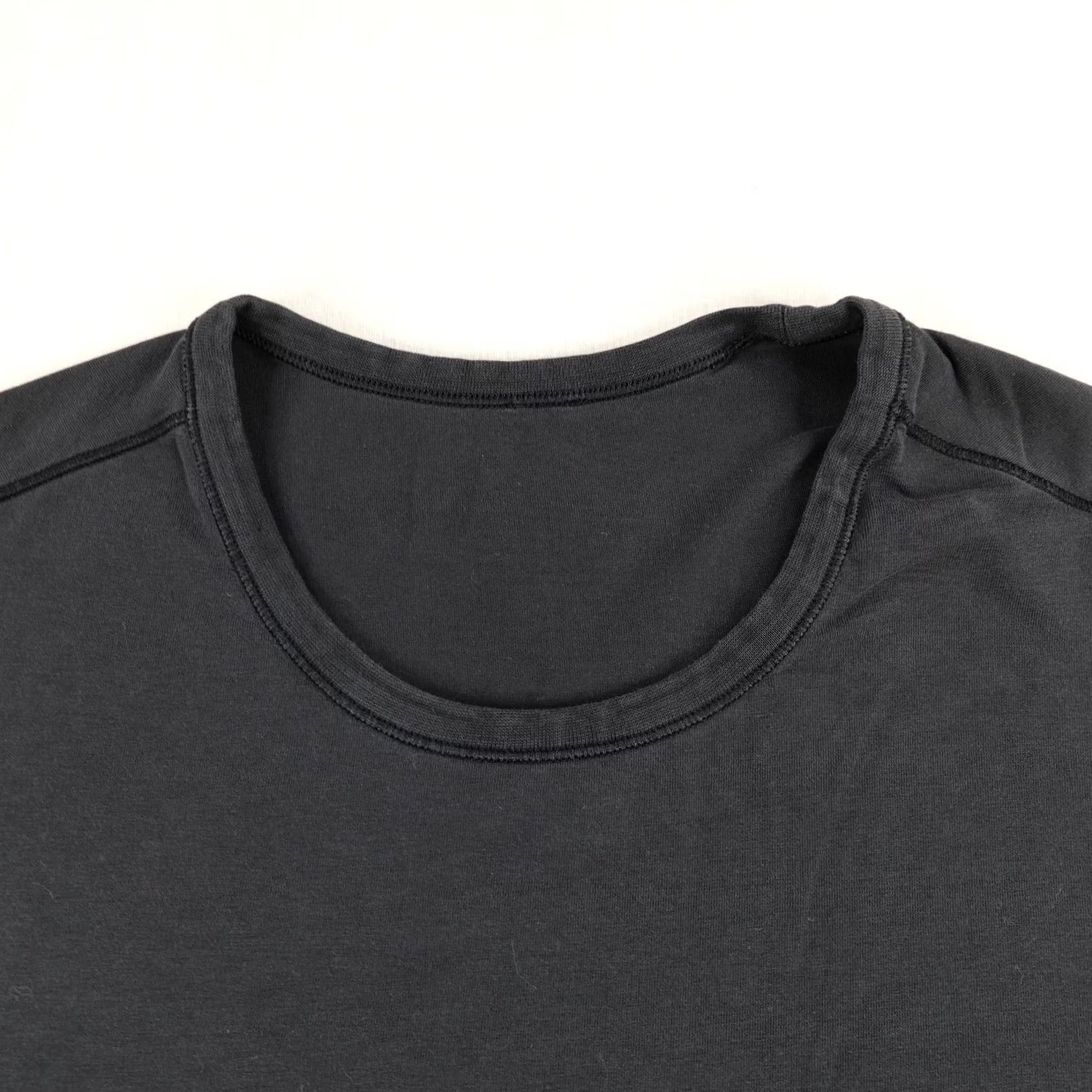 Lululemon Lululemon Womens Shirt Black Performance Top Boyfriend Tee Athletic Gym Yoga Size 6 Size M / US 6-8 / IT 42-44 - 2 Thumbnail