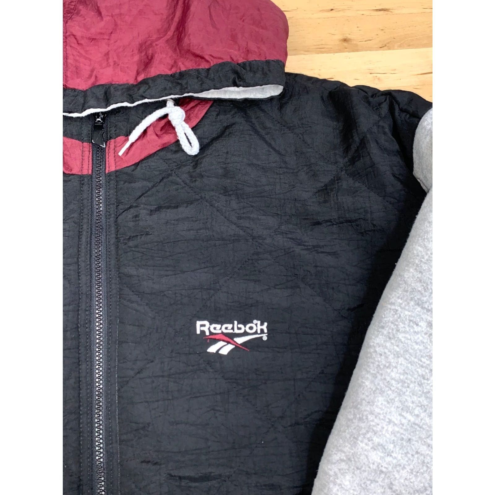 Reebok VINTAGE Reebok Jacket Mens L Black Hooded Full Zip Heavy 90s Retro Sports Style Basic Jacket Size US L / EU 52-54 / 3 - 7 Thumbnail